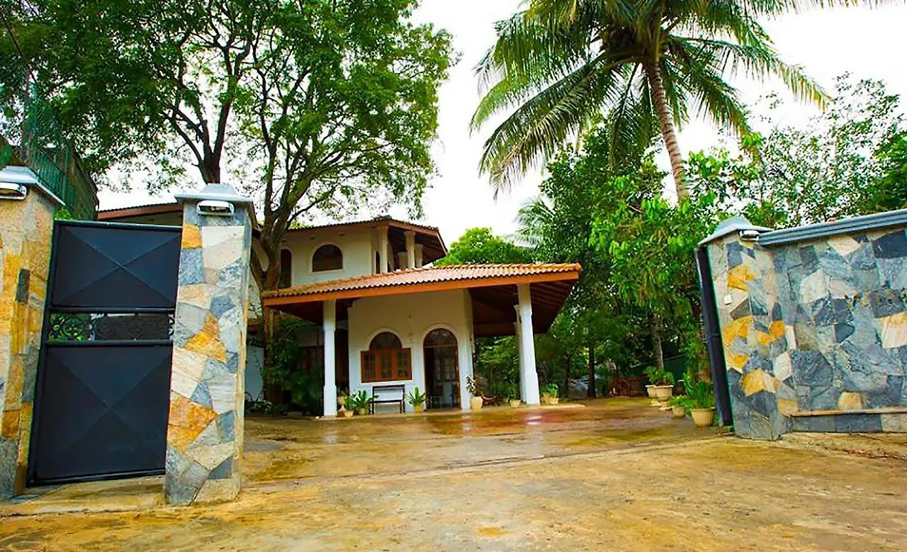 Rockwood Villa location